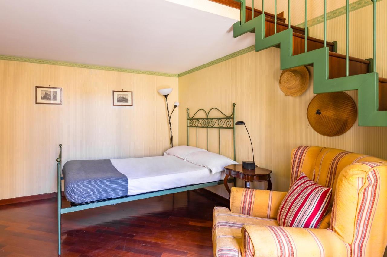 Grand Classic Apartment At San Martino By Napoliapartments 外观 照片